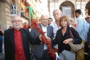 Massimo Biagi e la treccia di peperoncini